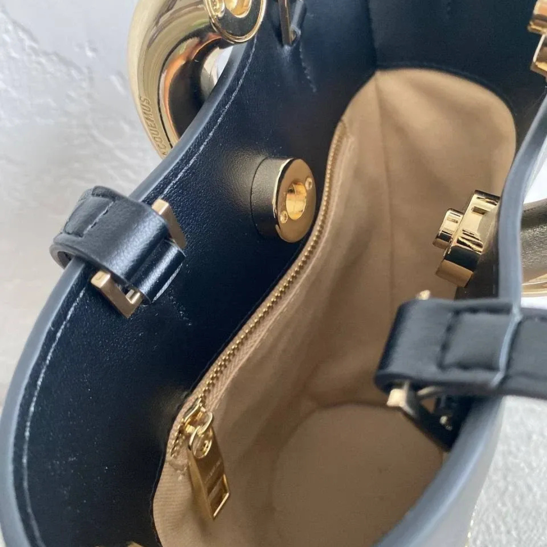 TOTE JACQUEMUS LE PETIT BAMBOLA LEDER