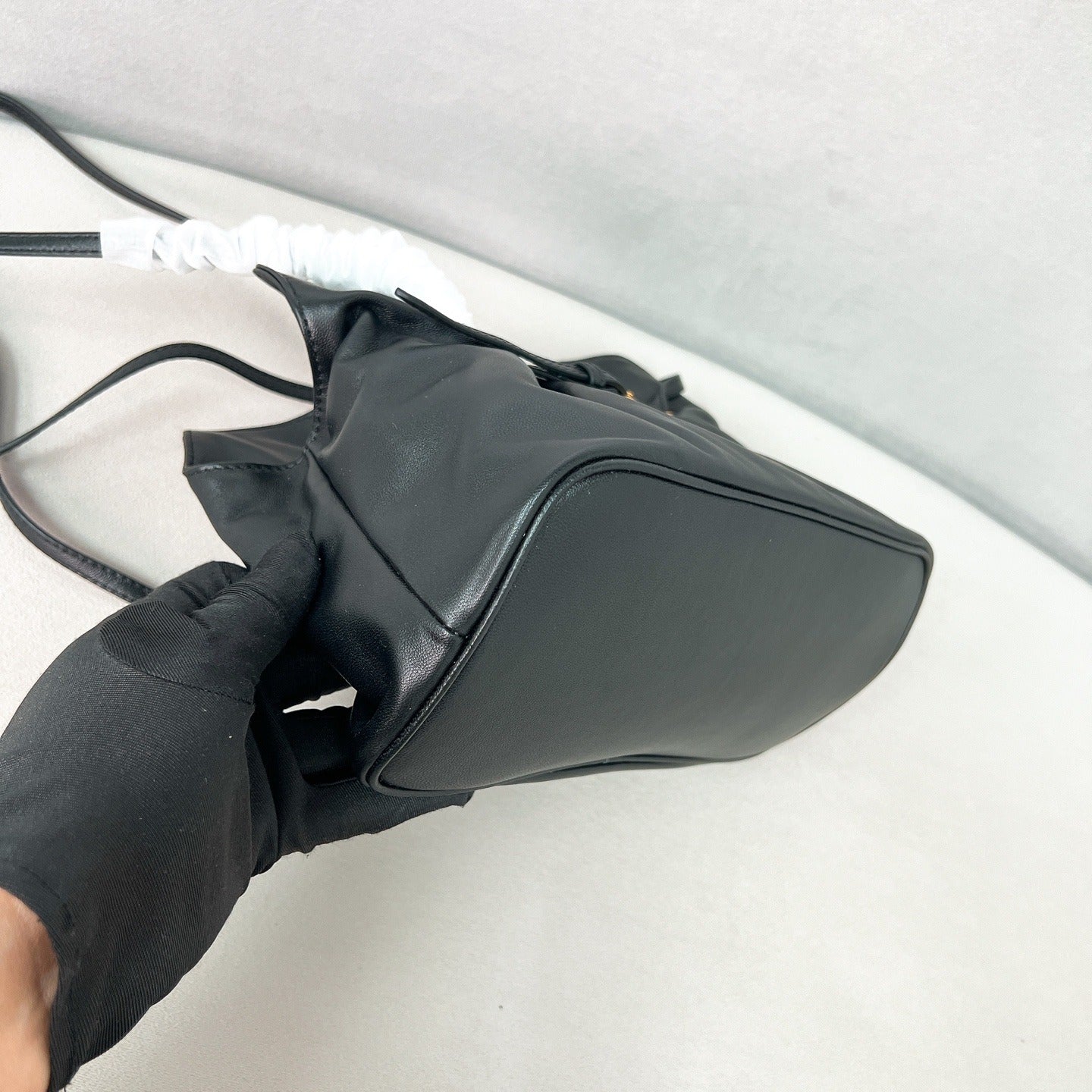 CARTERA PEQUEÑO PRADA DADA EN PIEL NAPA