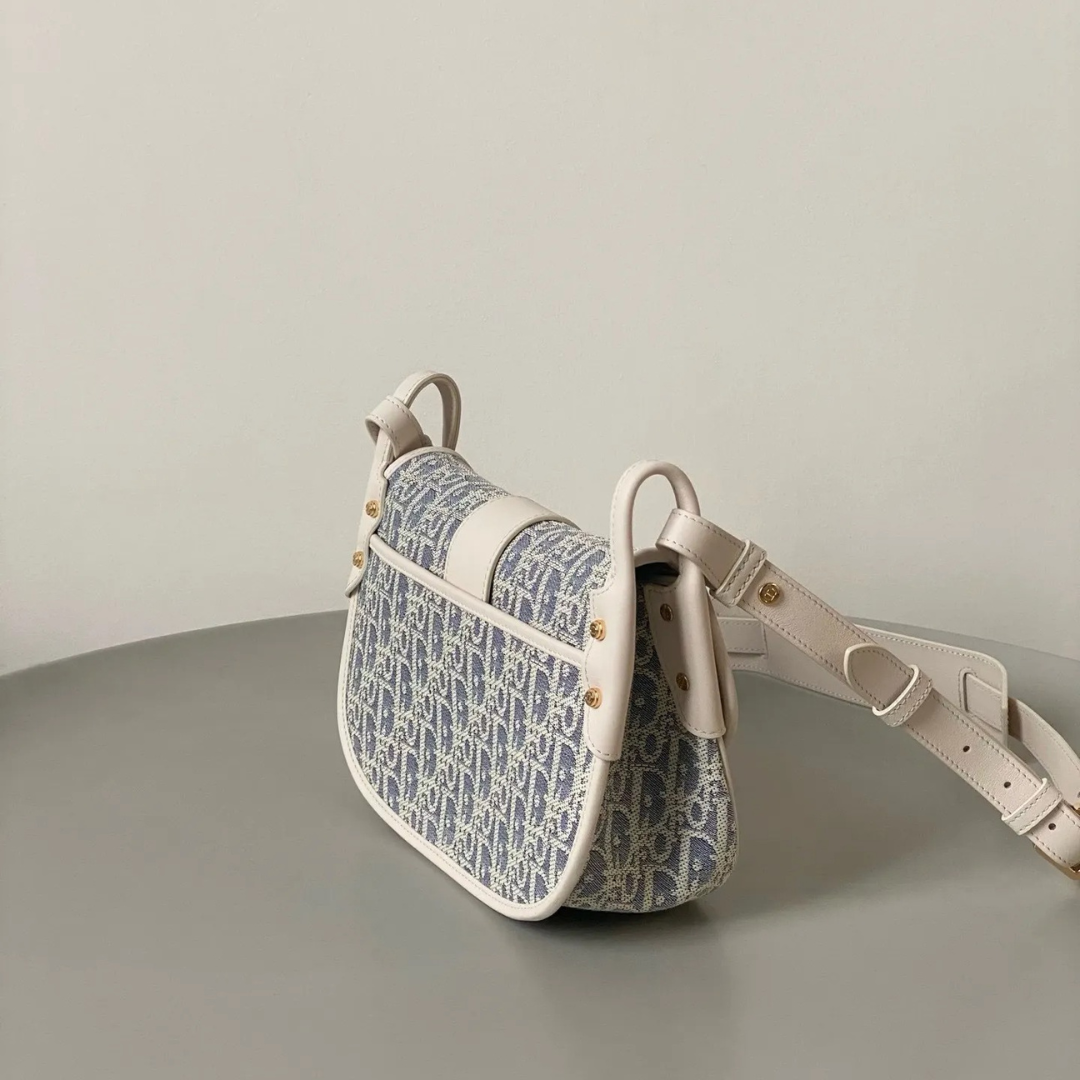 CARTERA DIOR 30 MONTAIGNE DE TAMAÑO MEDIANO