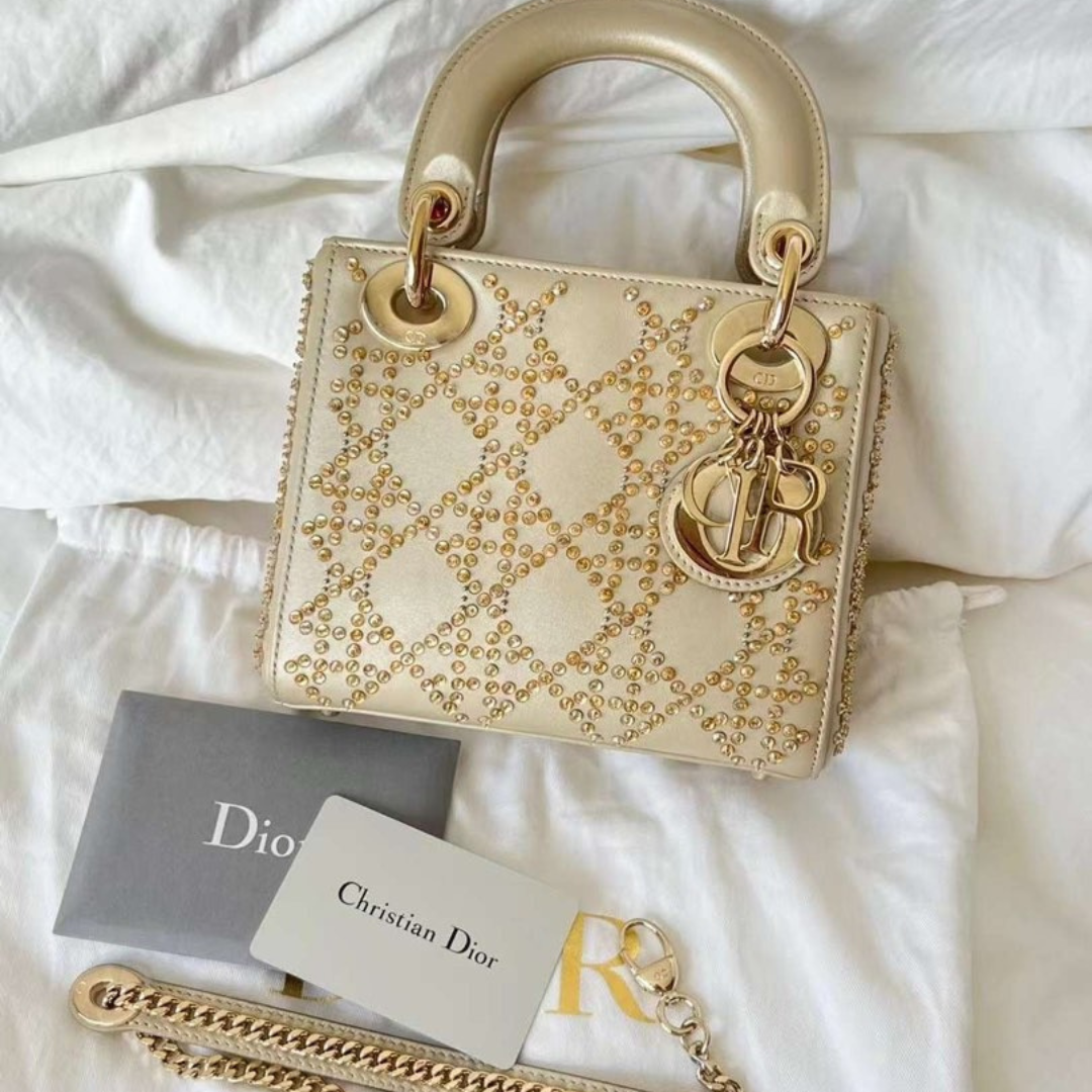 MINI LADY DIOR CON BORDADO DE PERLAS