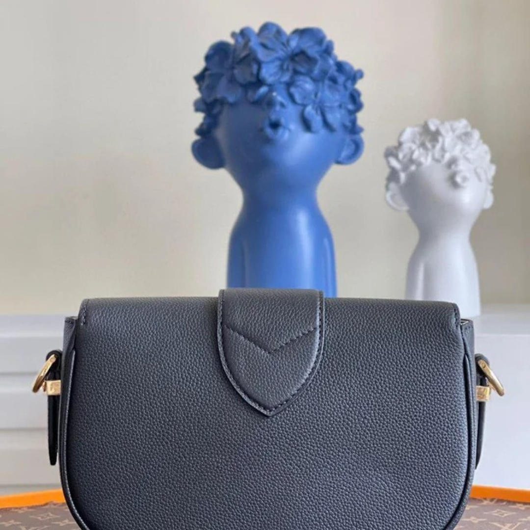 LOUIS VUITTON PONT 9 SOFT MM TAG